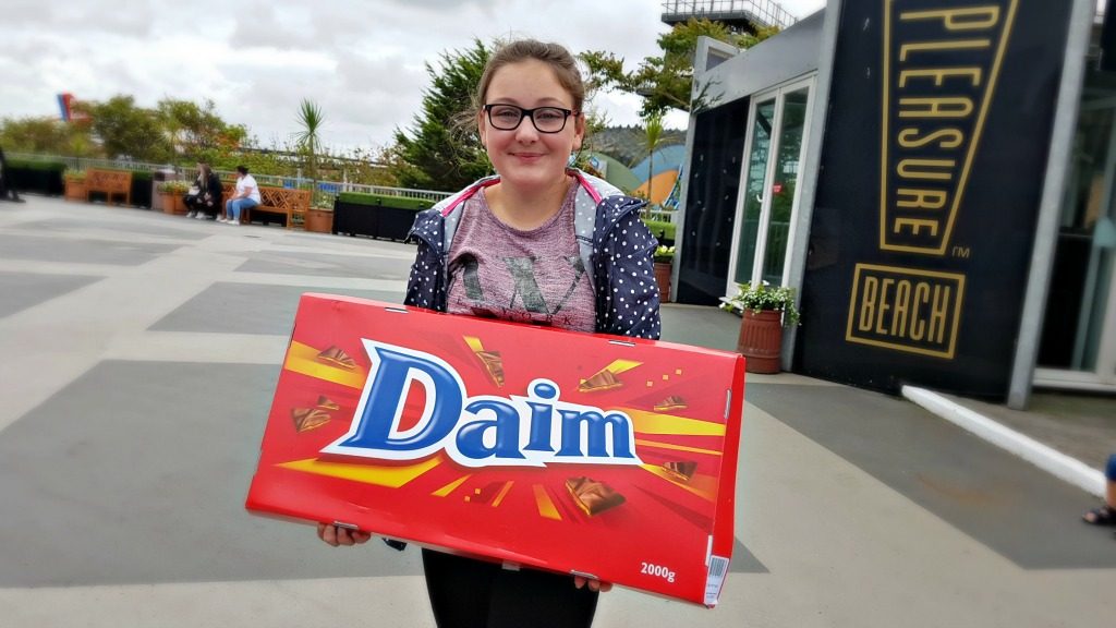 girl-holding-huge-box-of-daim-bars-in-blackpool