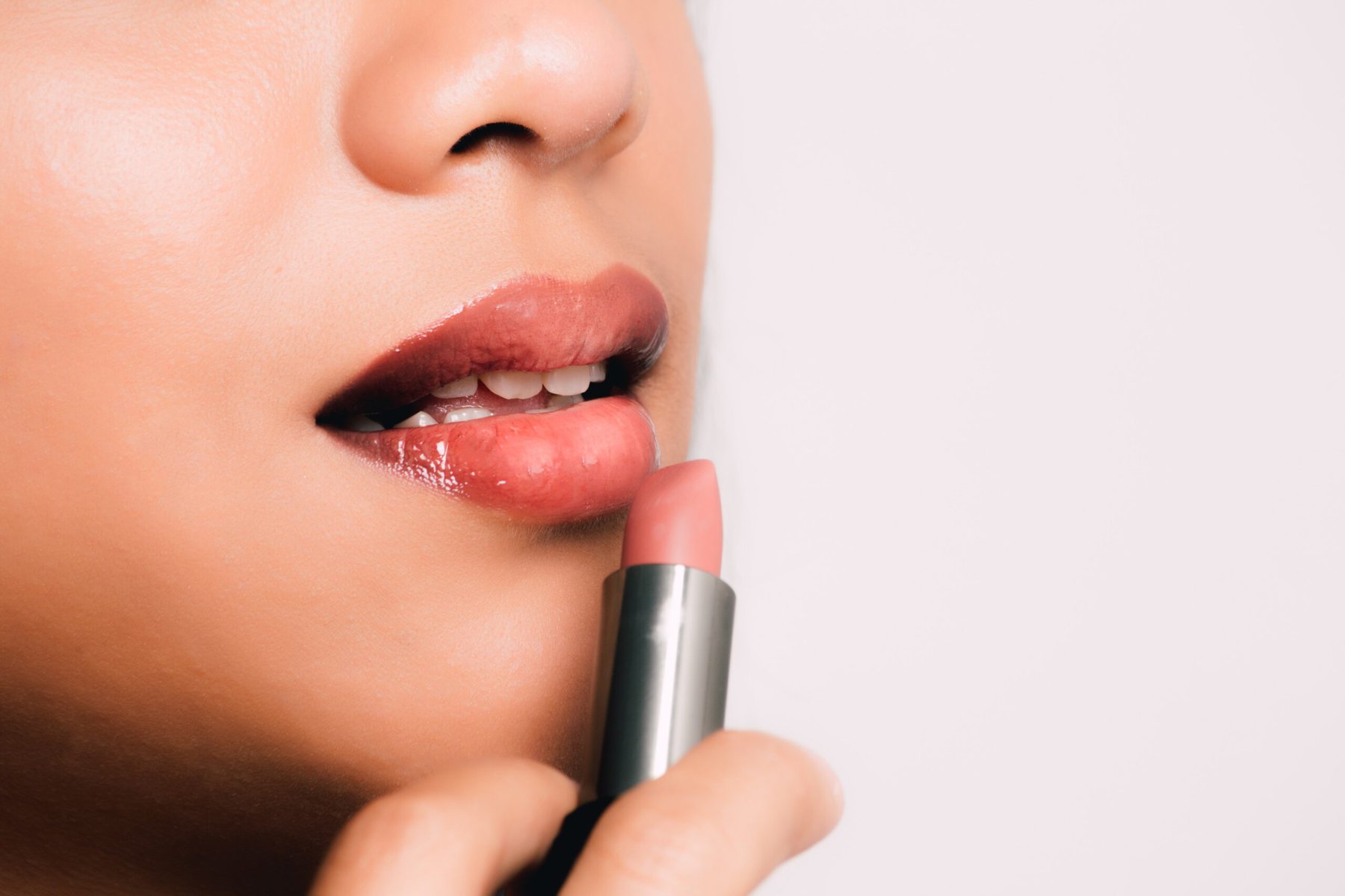 A step by step guide to ease your lip treatment anxiety