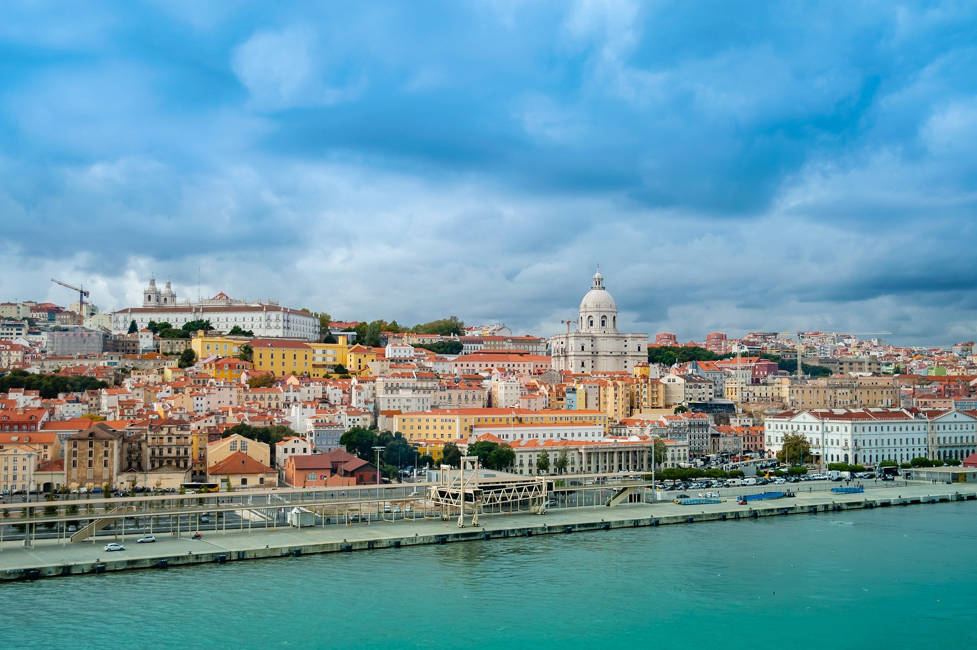 image of a lisbon coastline