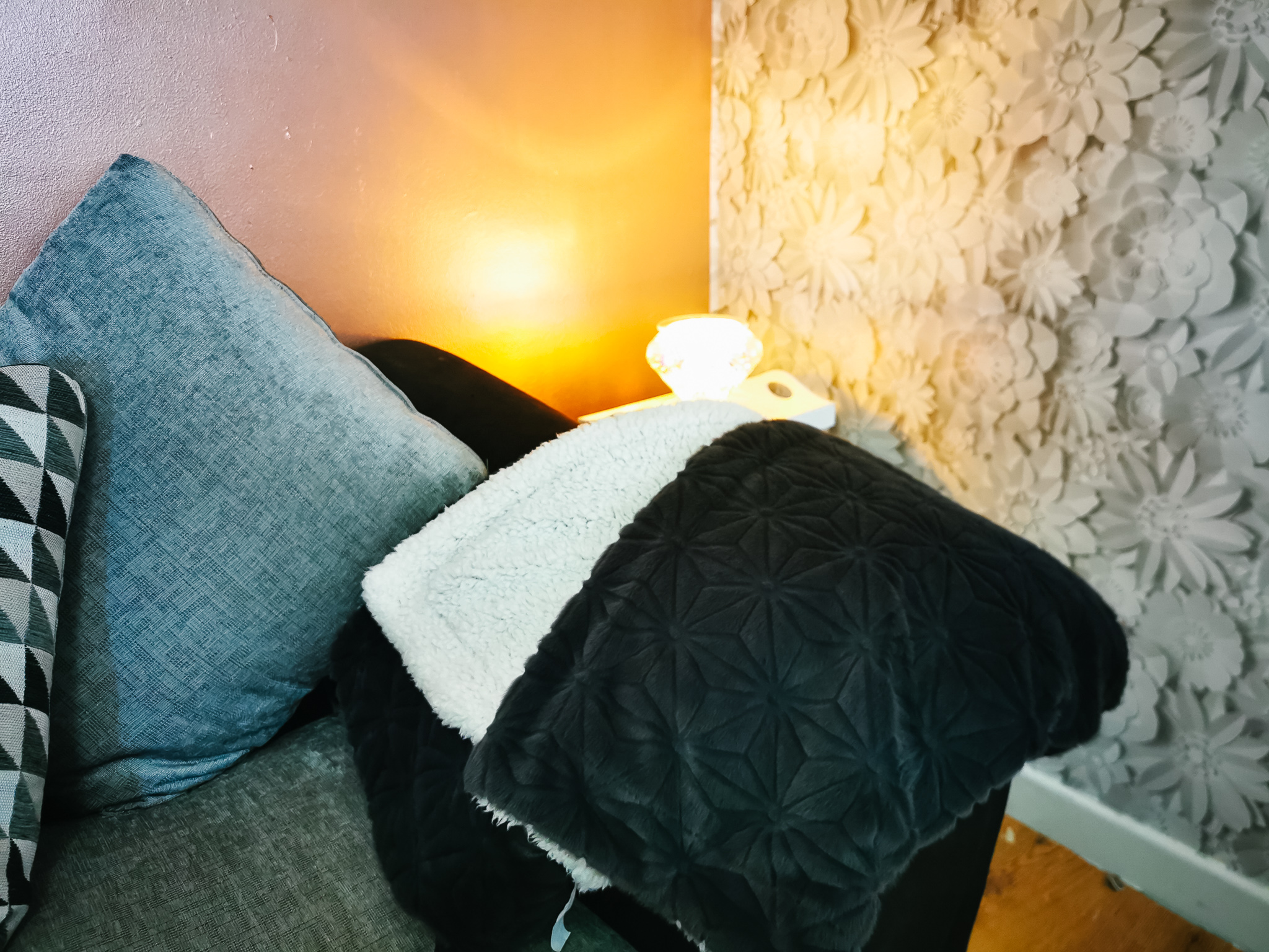 close up of both sides of the elegear premium sherpa fleece blanket in grey